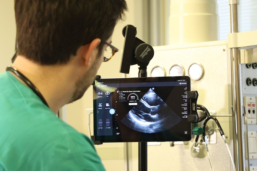 Image: The AI-powered Point Of Care Assisted Diagnosis (POCAD) solution is transforming the medical ultrasound industry (Photo courtesy of AISAP)